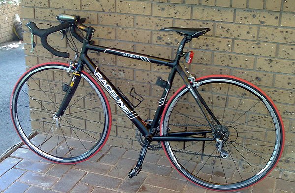 Raceline store road bike